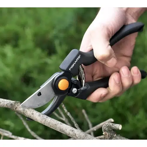FISKARS PROFESYONEL BAHÇE BUDAMA MAKASI (1001530)